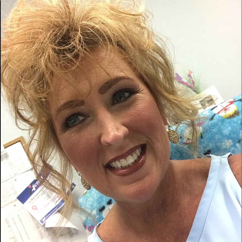 Meet your Posher, Cindi